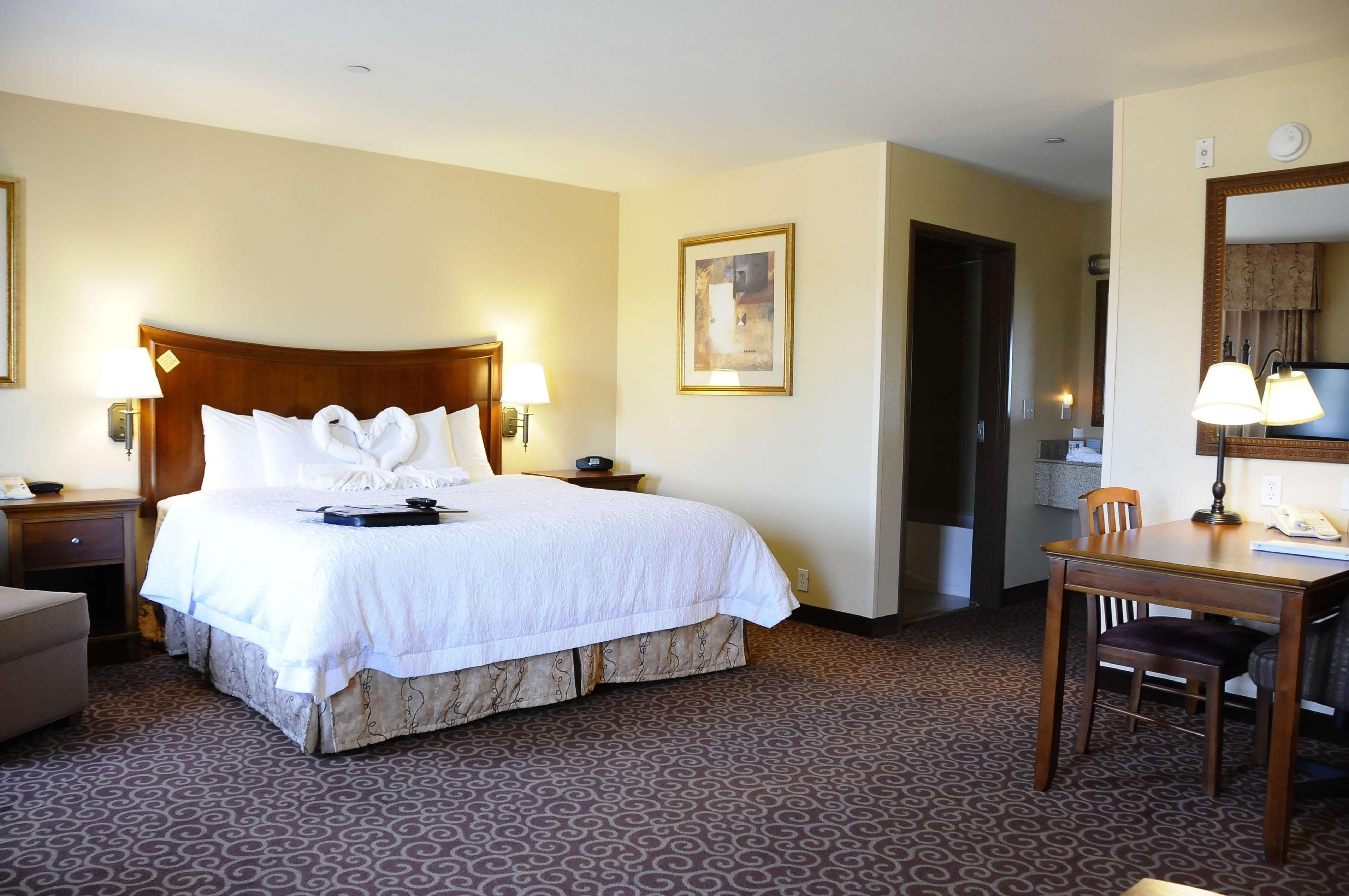 Hampton Inn & Suites Ред-Блафф Екстер'єр фото