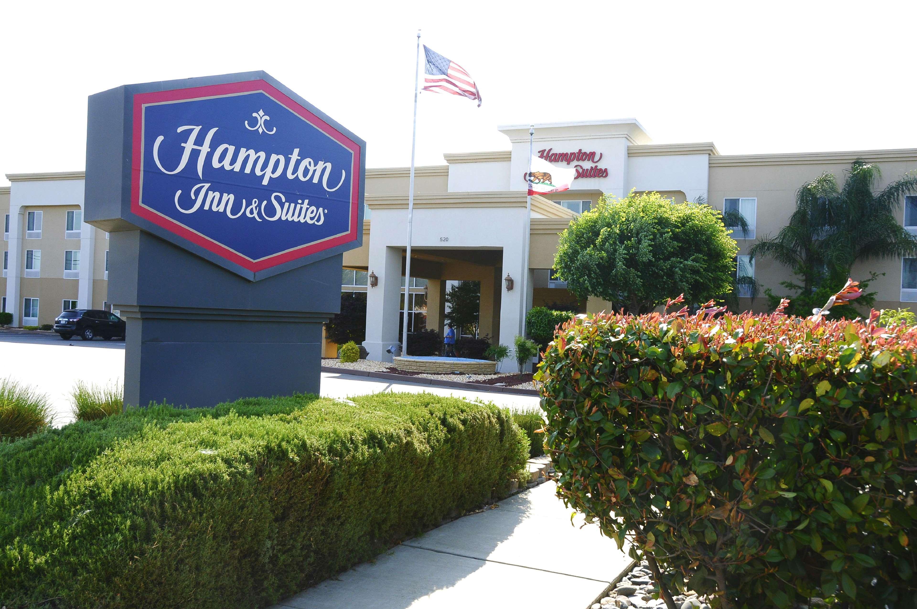 Hampton Inn & Suites Ред-Блафф Екстер'єр фото