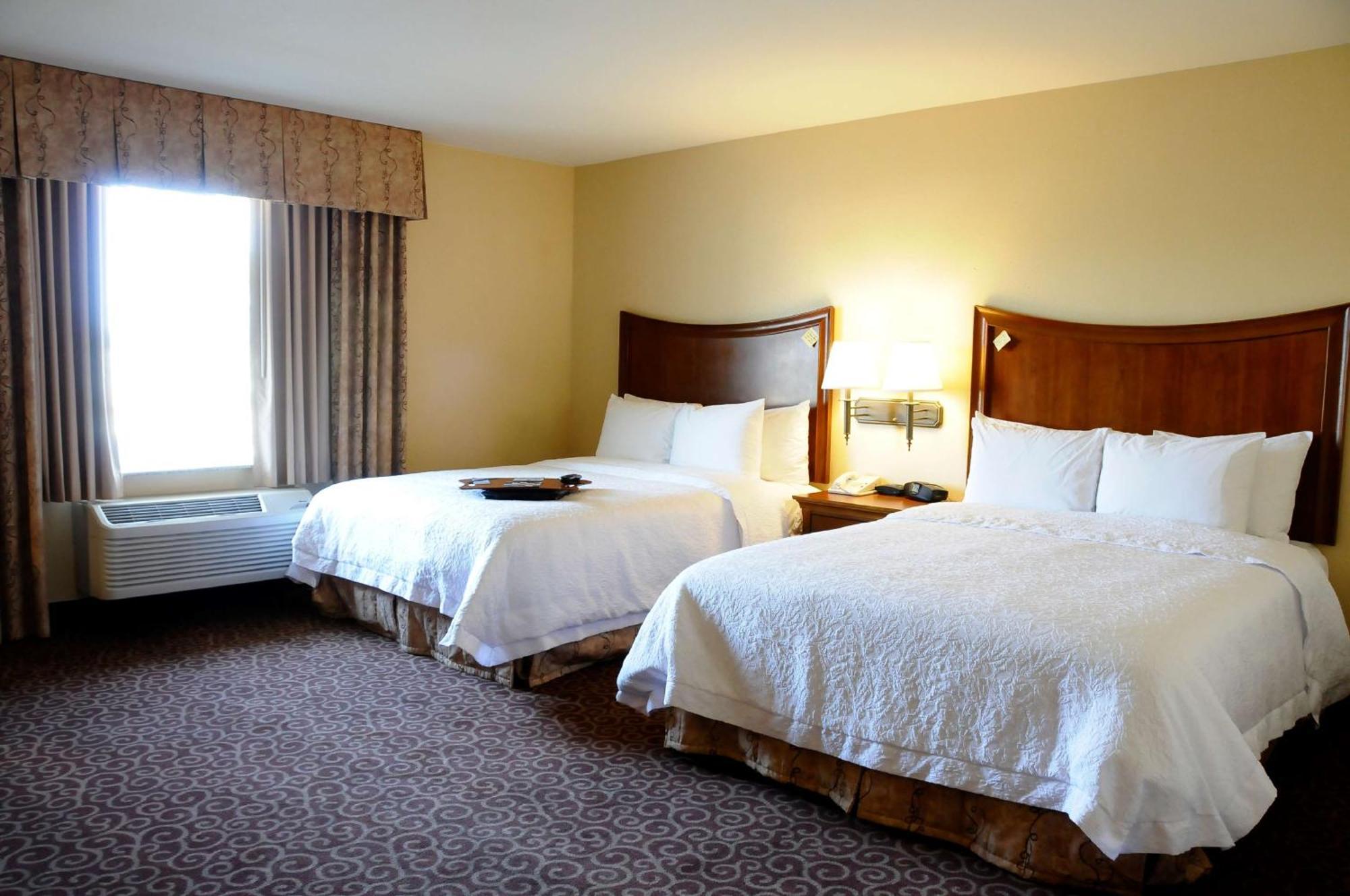 Hampton Inn & Suites Ред-Блафф Екстер'єр фото